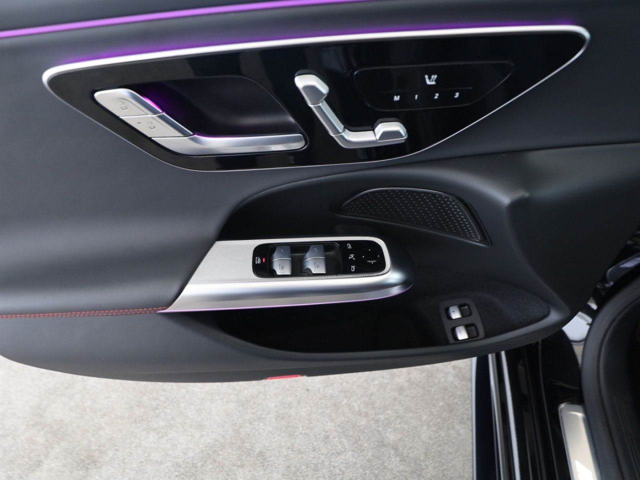Mercedes-Benz E-Klasse – Bild 9