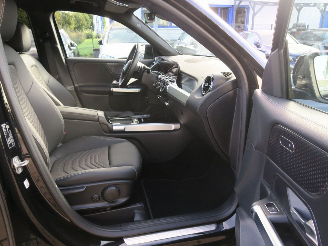 Mercedes-Benz GLB – Bild 16