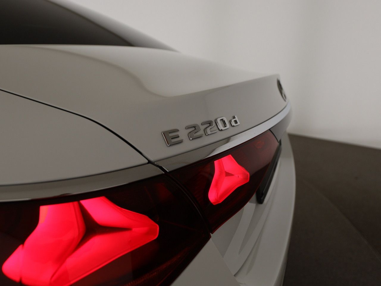 Mercedes-Benz E-Klasse – Bild 20
