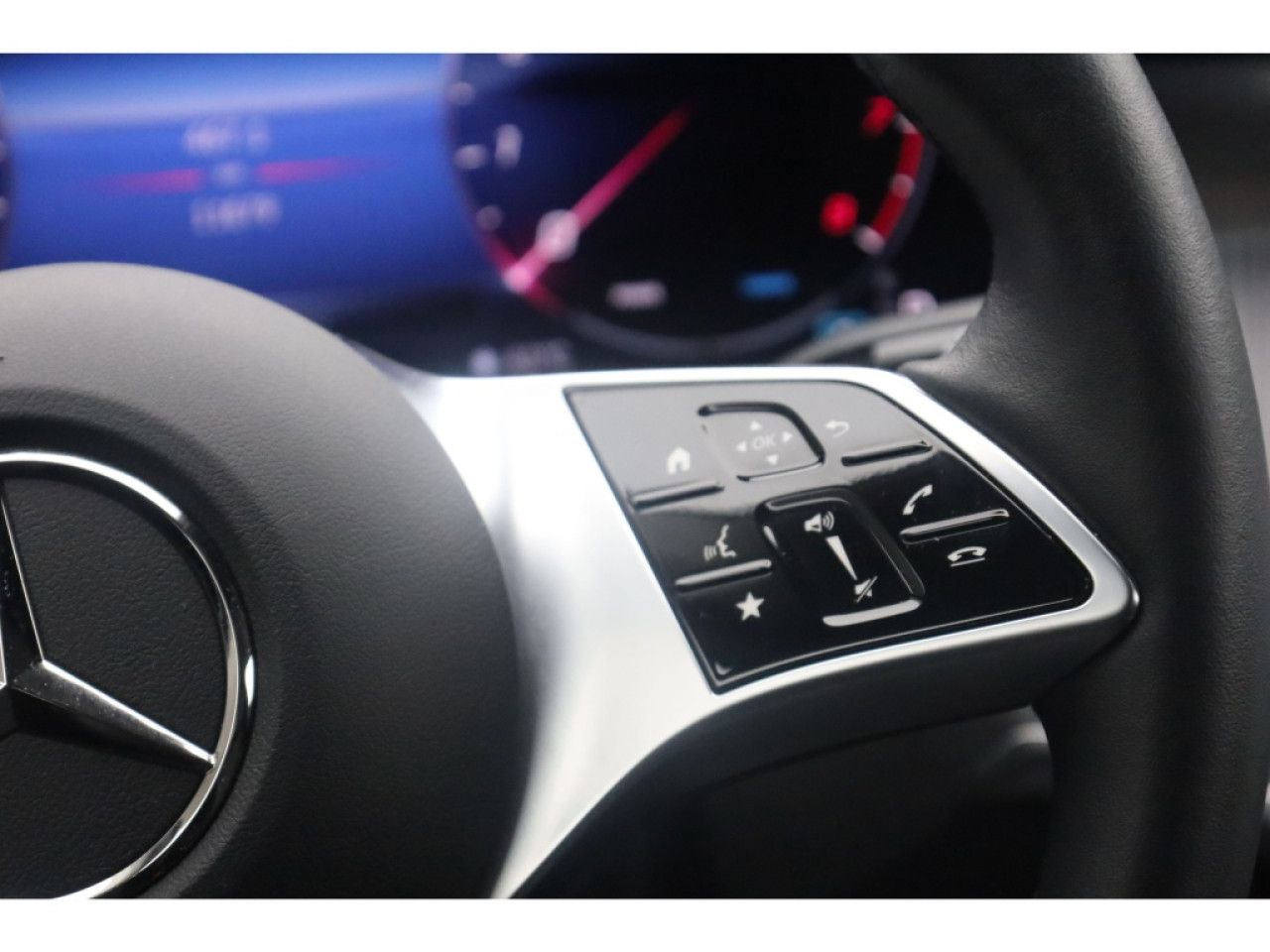 Mercedes-Benz C-Klasse – Bild 26