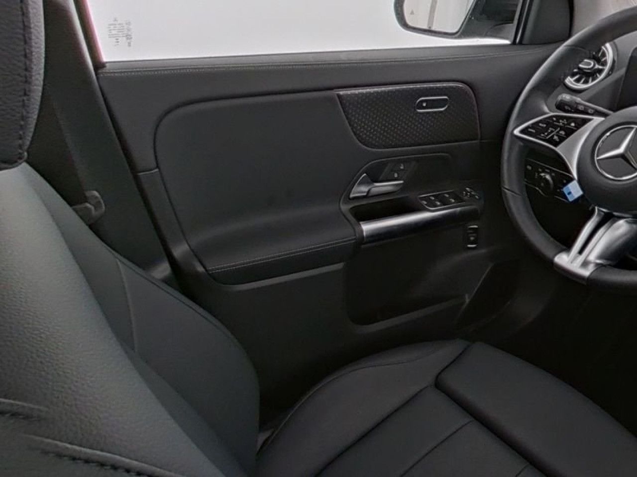Mercedes-Benz EQA – Bild 8
