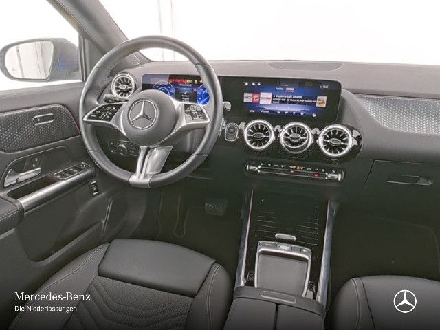 Mercedes-Benz EQA 300