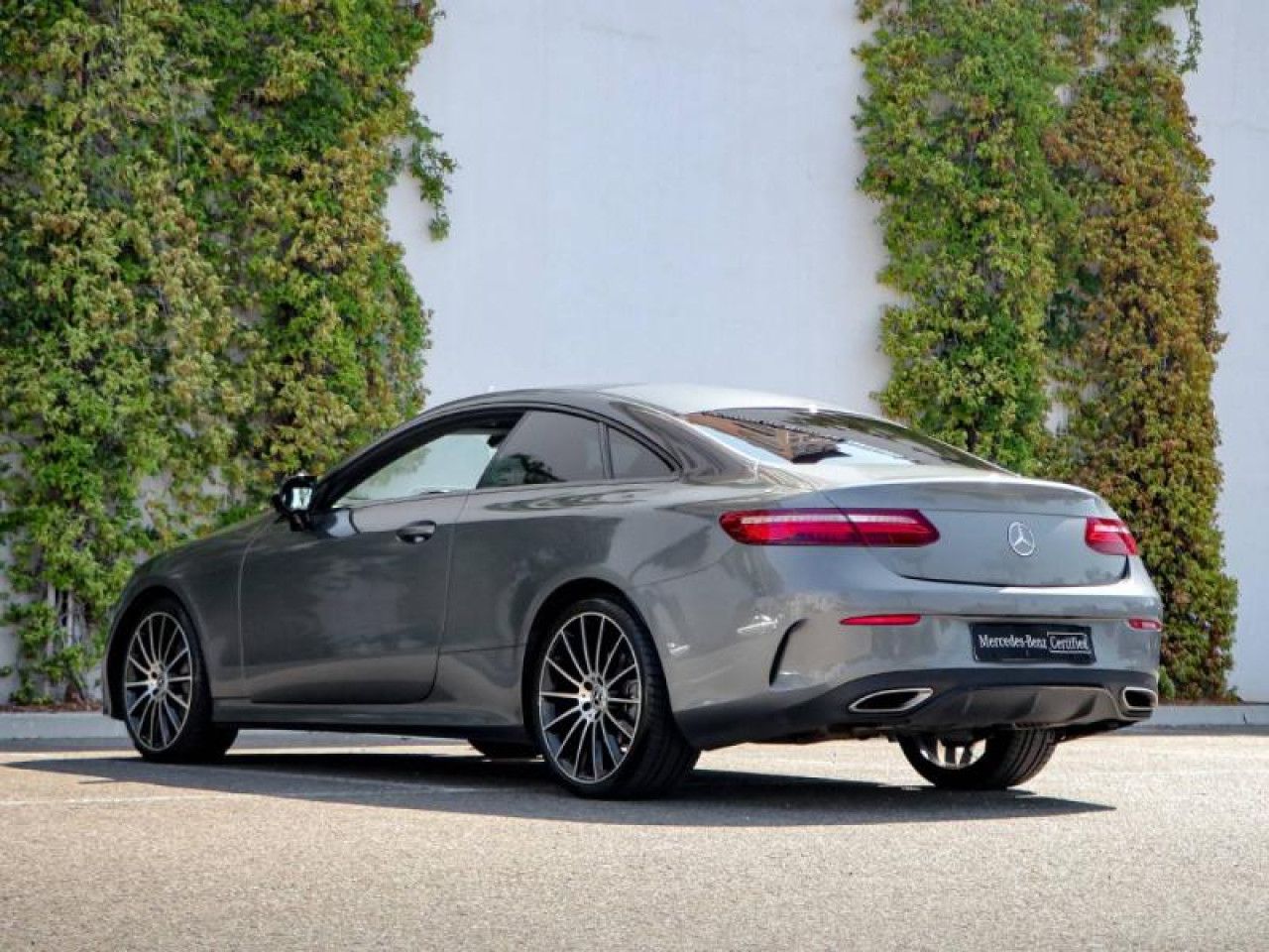 Photo du v&eacute;hicule 9 / 18