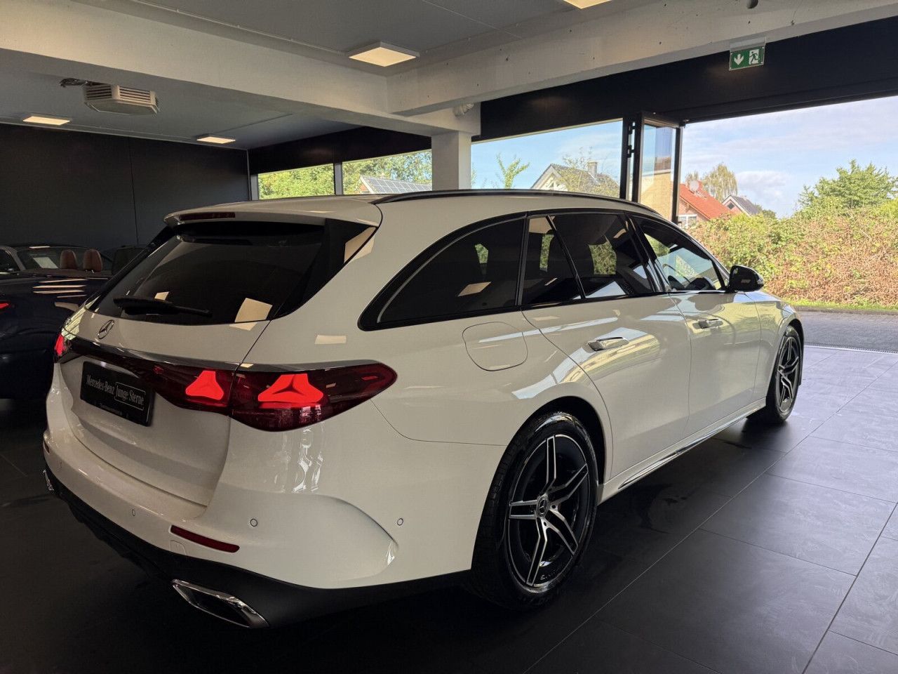 Mercedes-Benz E-Klasse – Bild 4