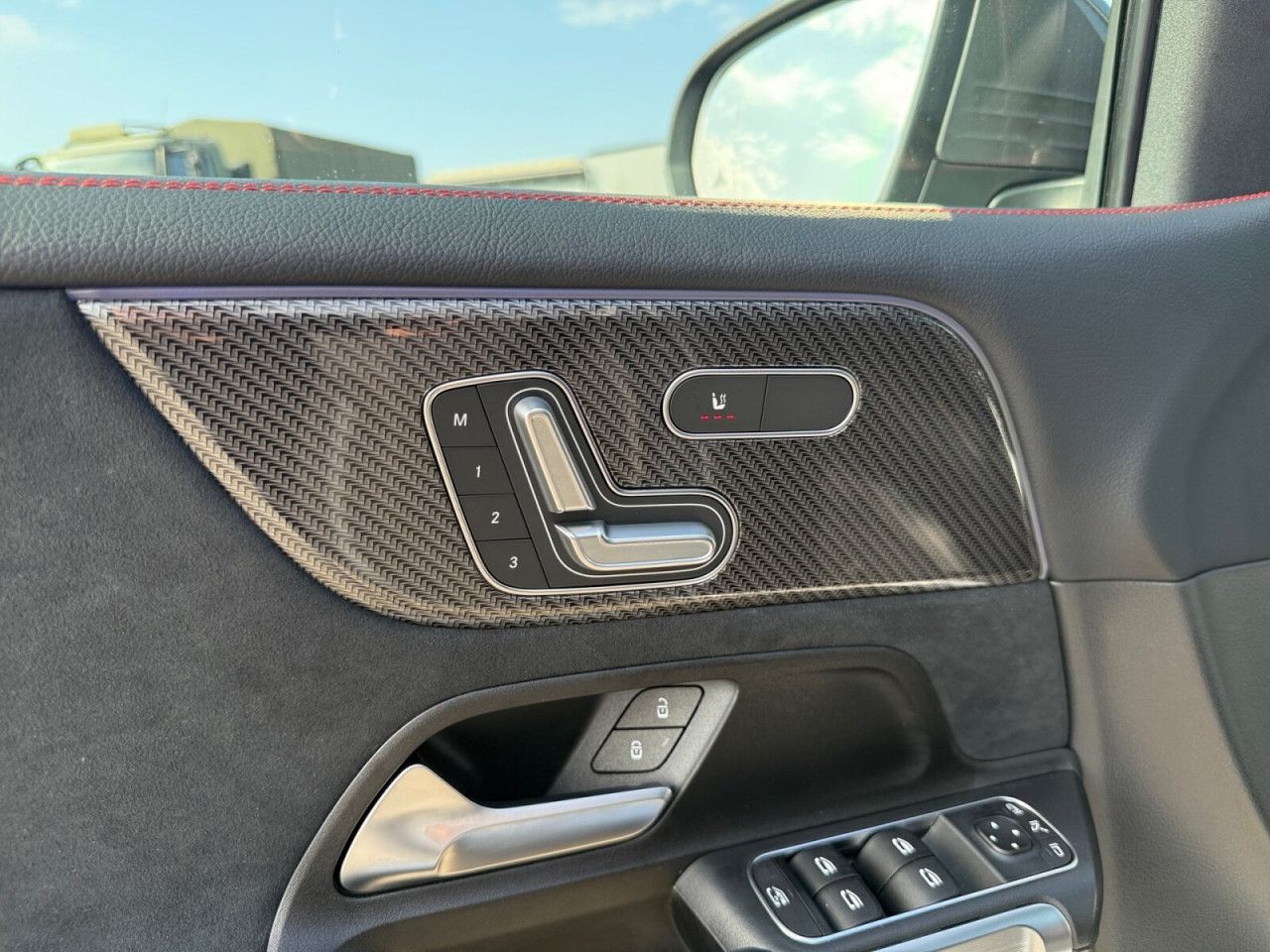 Mercedes-Benz GLB – Bild 16
