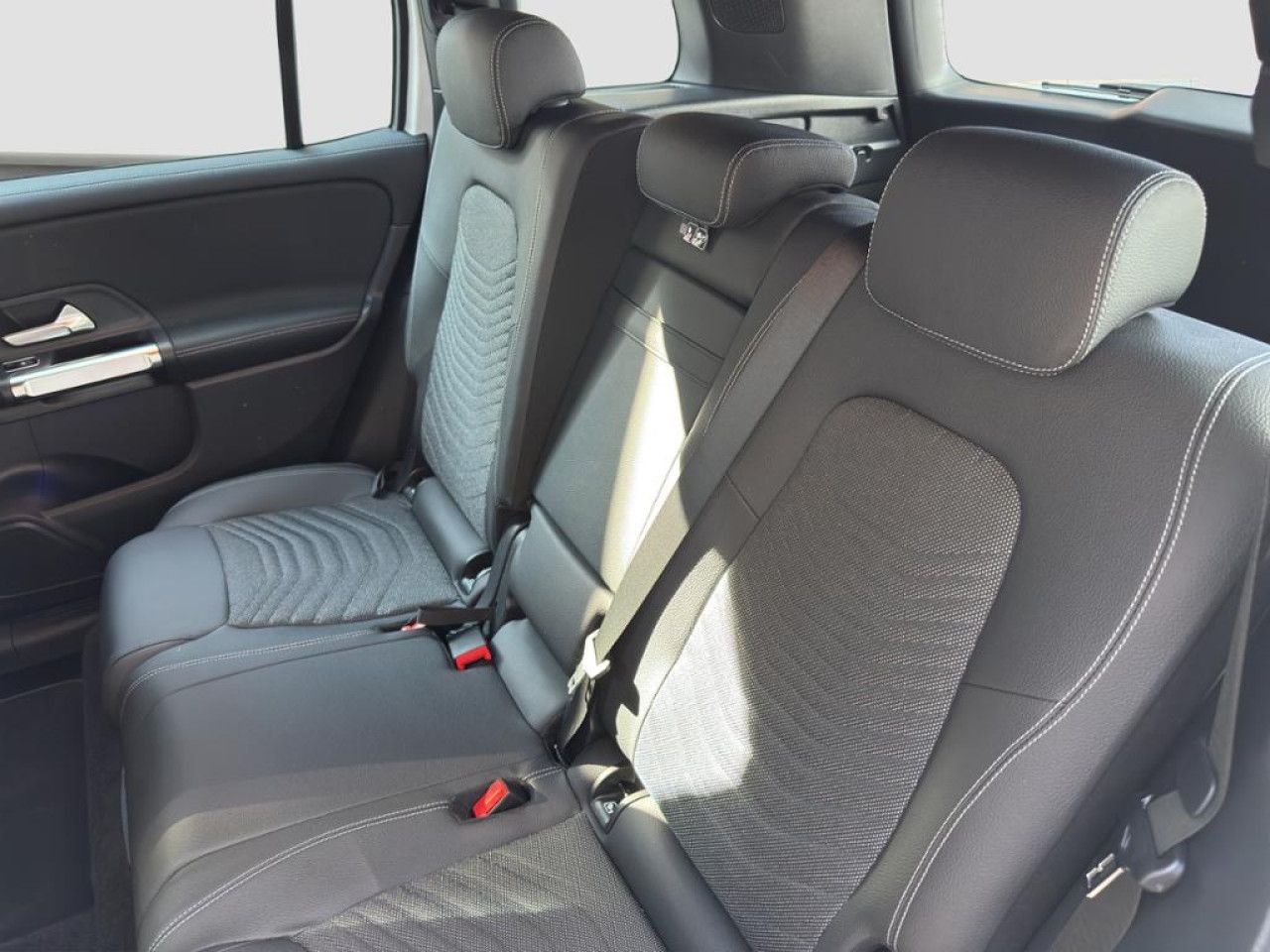 Mercedes-Benz GLB – Bild 12