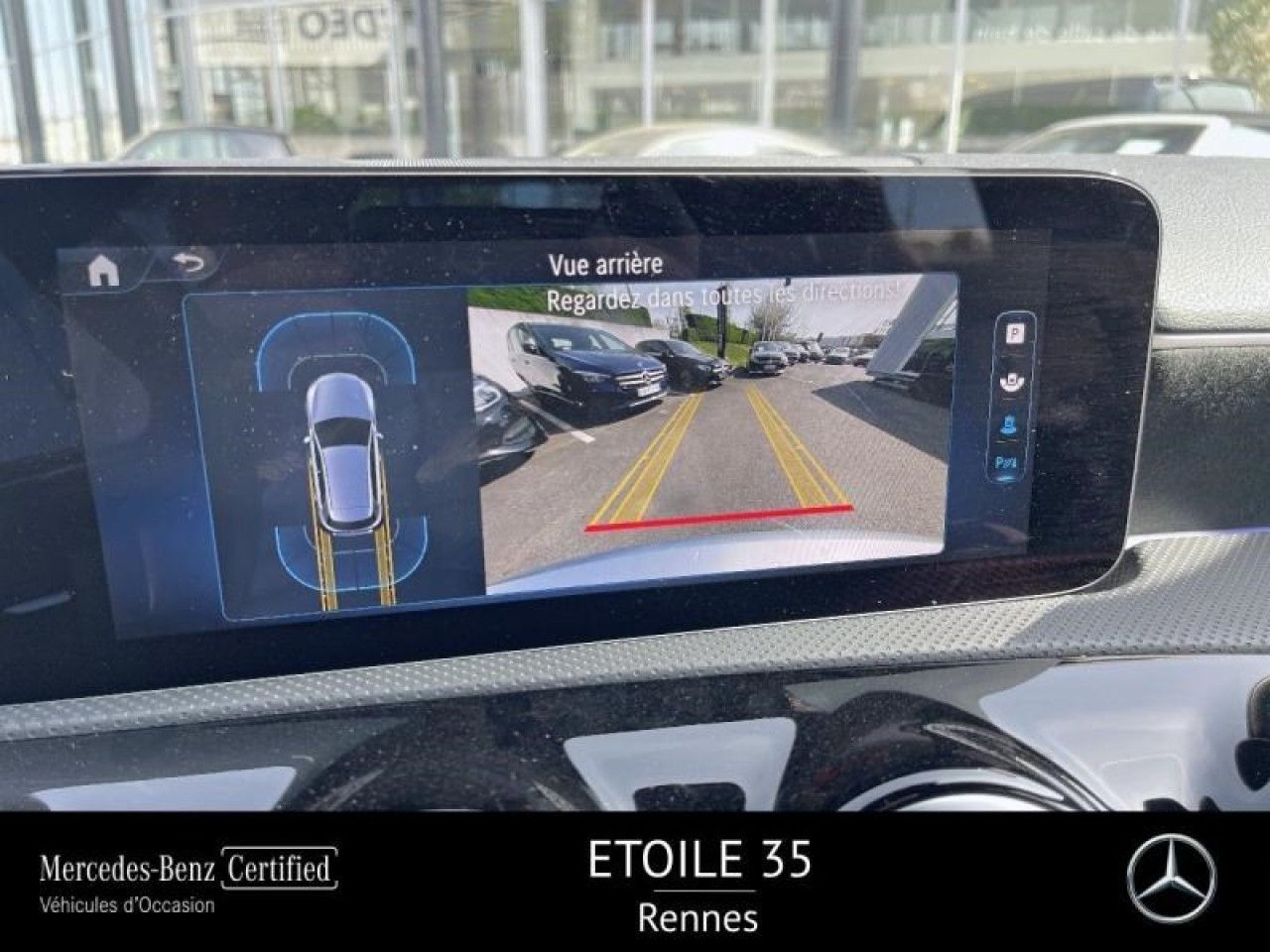 Photo du v&eacute;hicule 16 / 18