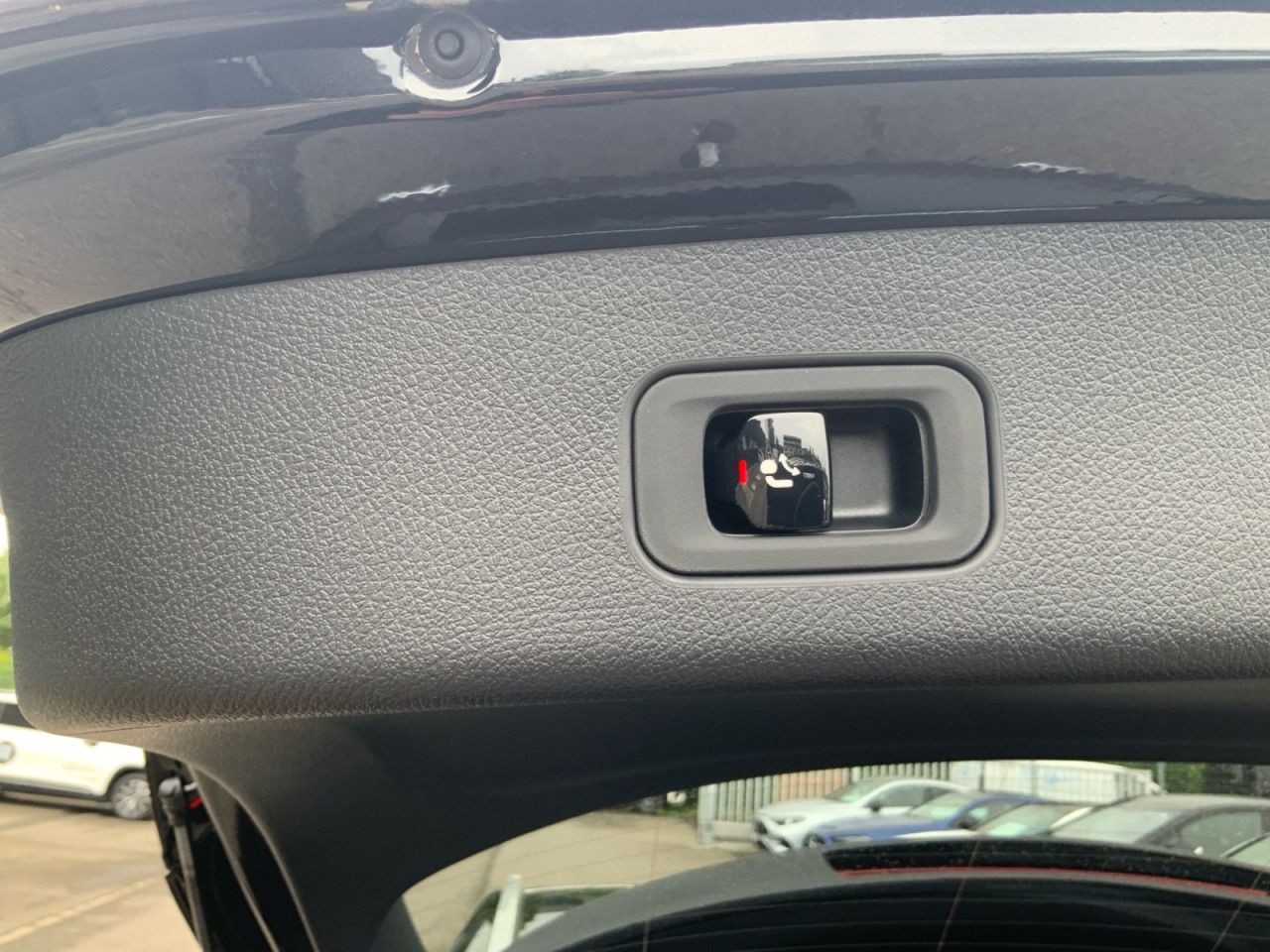 Mercedes-Benz GLC – Bild 17