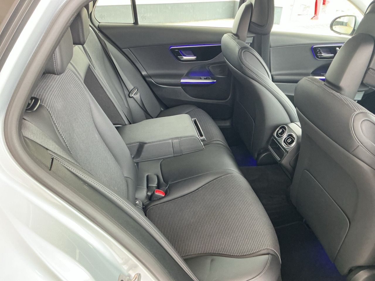 Mercedes-Benz C-Klasse – Bild 18