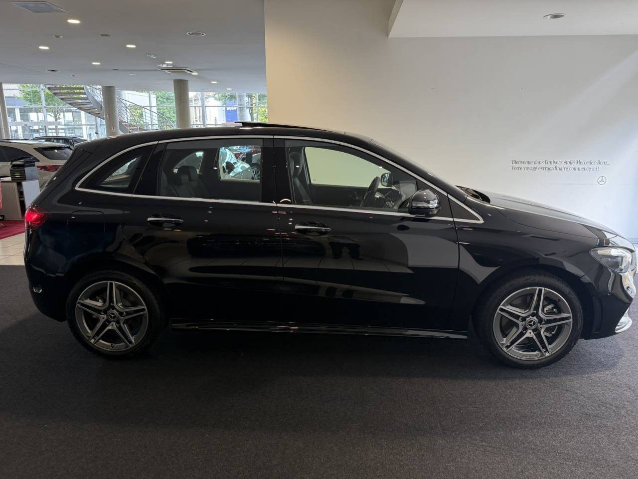 Photo du véhicule 17 / 18