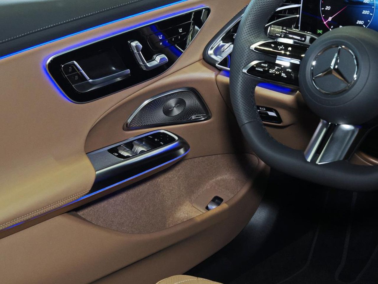 Mercedes-Benz E-Klasse – Bild 12