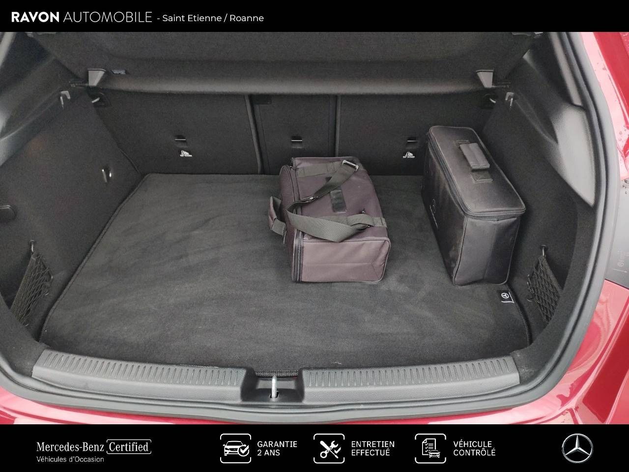 Photo du v&eacute;hicule 13 / 18