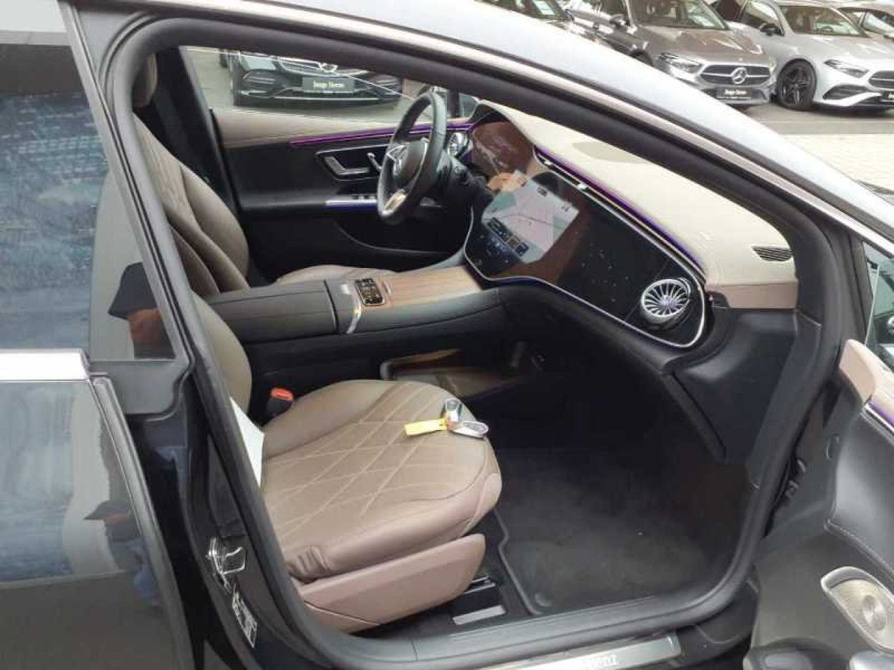 Mercedes-Benz EQE – Bild 15