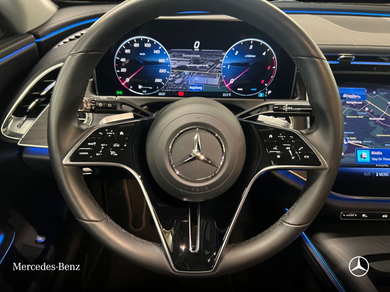 Mercedes-Benz E-Klasse – Bild 12