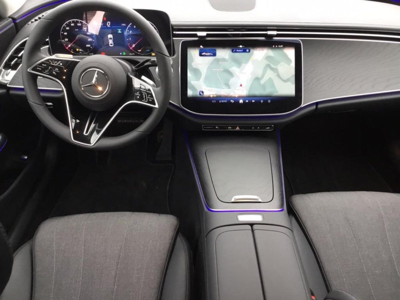Mercedes-Benz E-Klasse – Bild 10