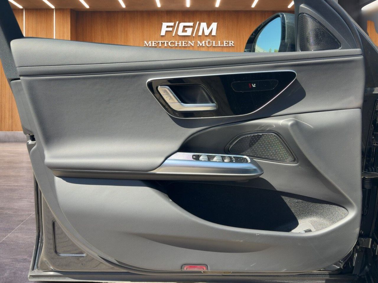 Mercedes-Benz E-Klasse – Bild 14