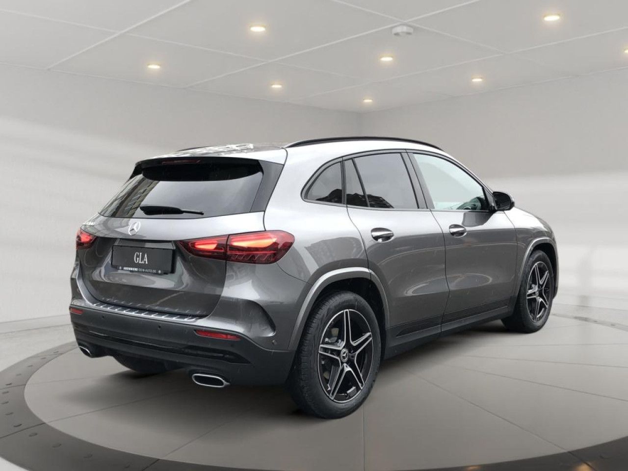 Mercedes-Benz GLA – Bild 2