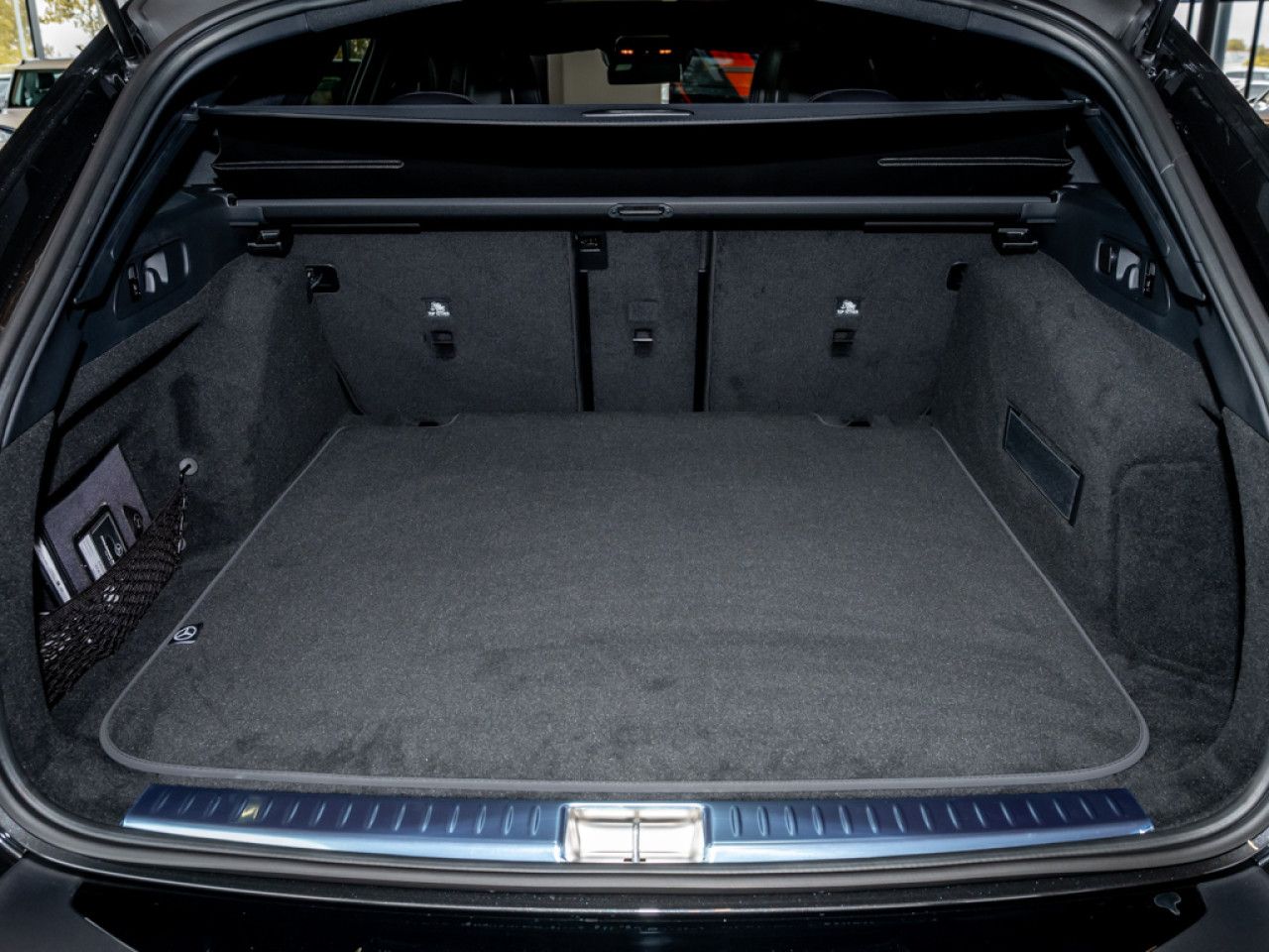 Mercedes-Benz E-Klasse – Bild 14