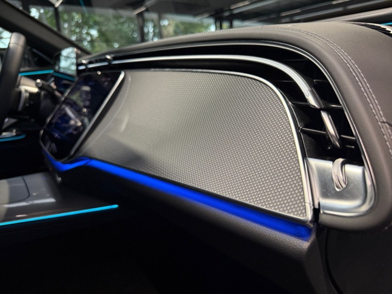 Mercedes-Benz E-Klasse – Bild 18