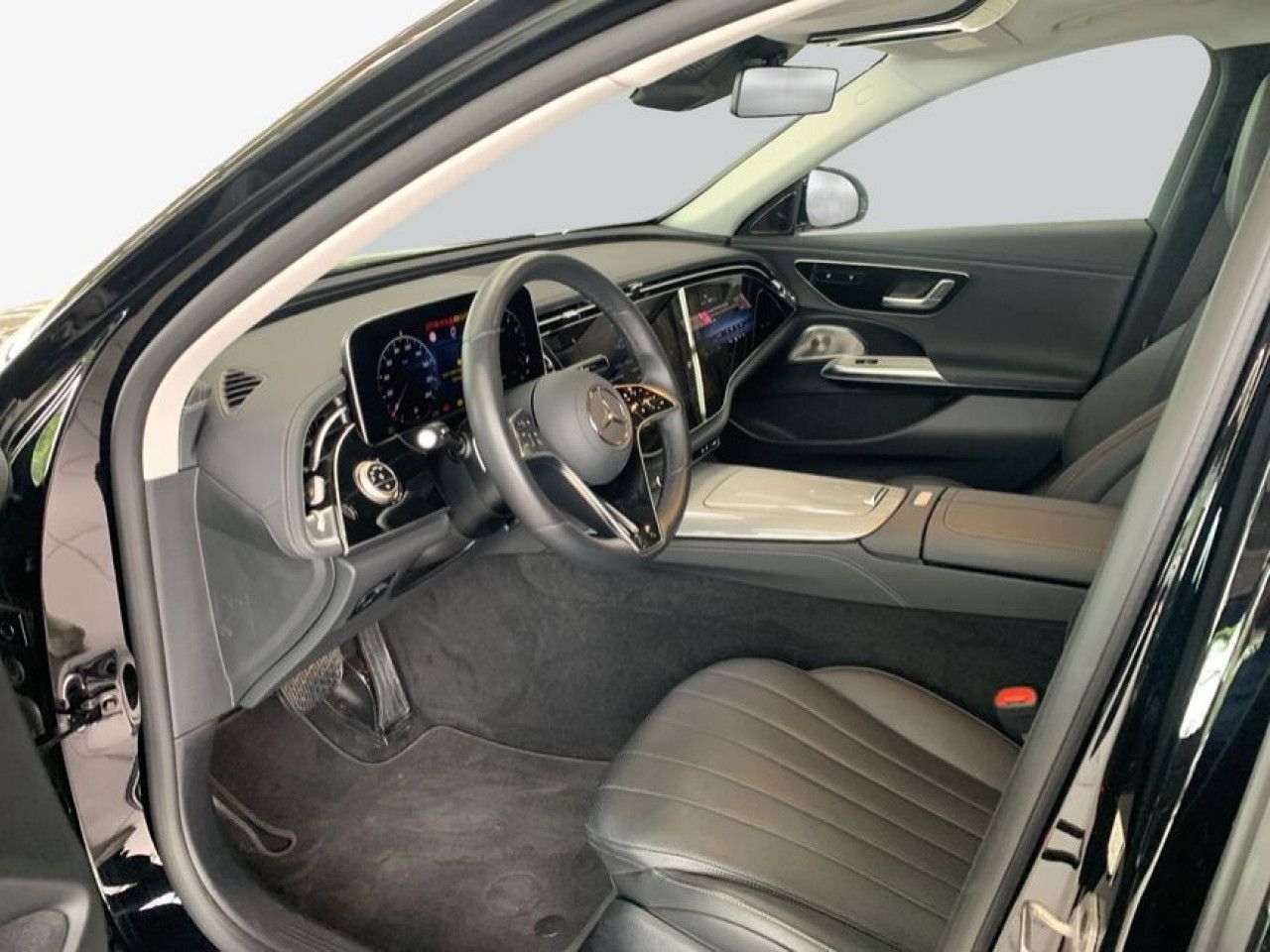 Mercedes-Benz E-Klasse – Bild 9
