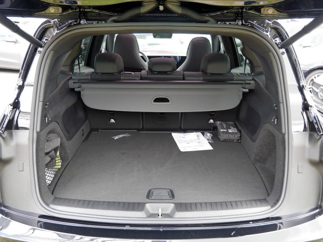 Mercedes-Benz GLB – Bild 11