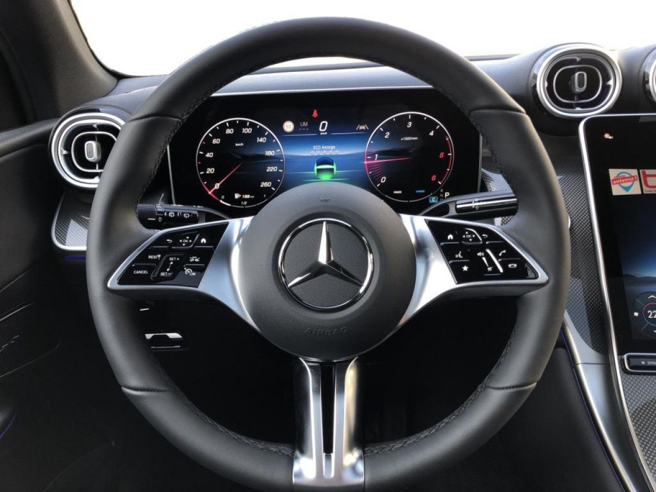Mercedes-Benz GLC – Bild 10