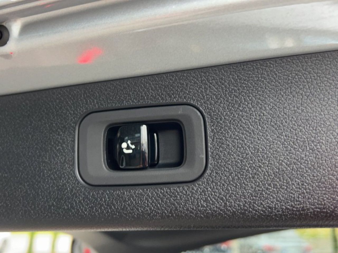 Mercedes-Benz E-Klasse – Bild 14