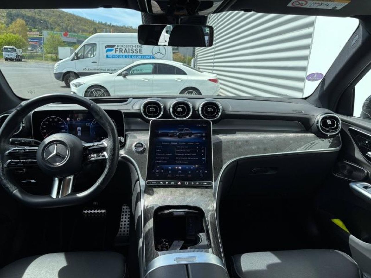 Photo du v&eacute;hicule 9 / 18