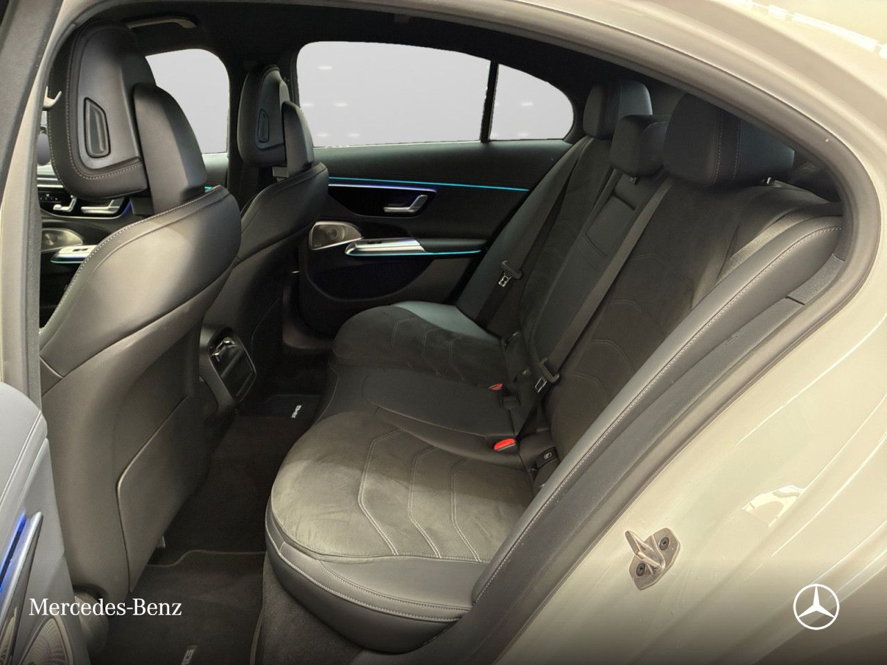 Mercedes-Benz E-Klasse – Bild 9