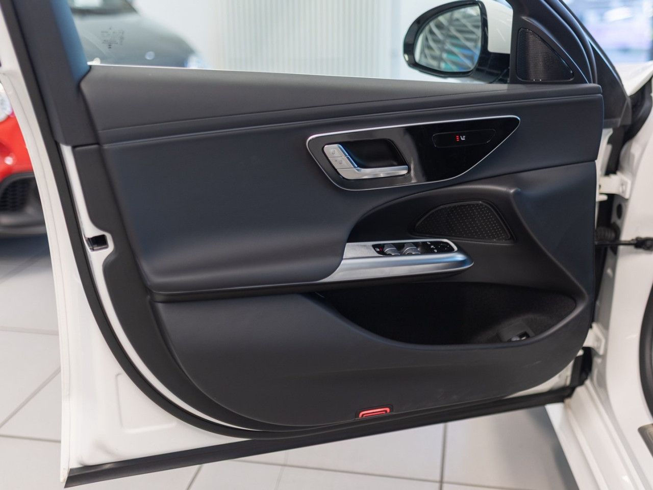 Mercedes-Benz E-Klasse – Bild 23