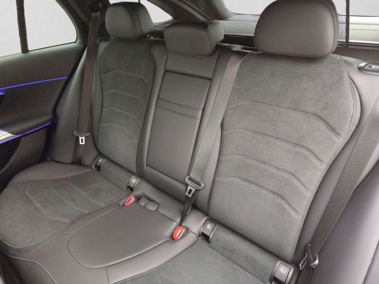 Mercedes-Benz E-Klasse – Bild 13
