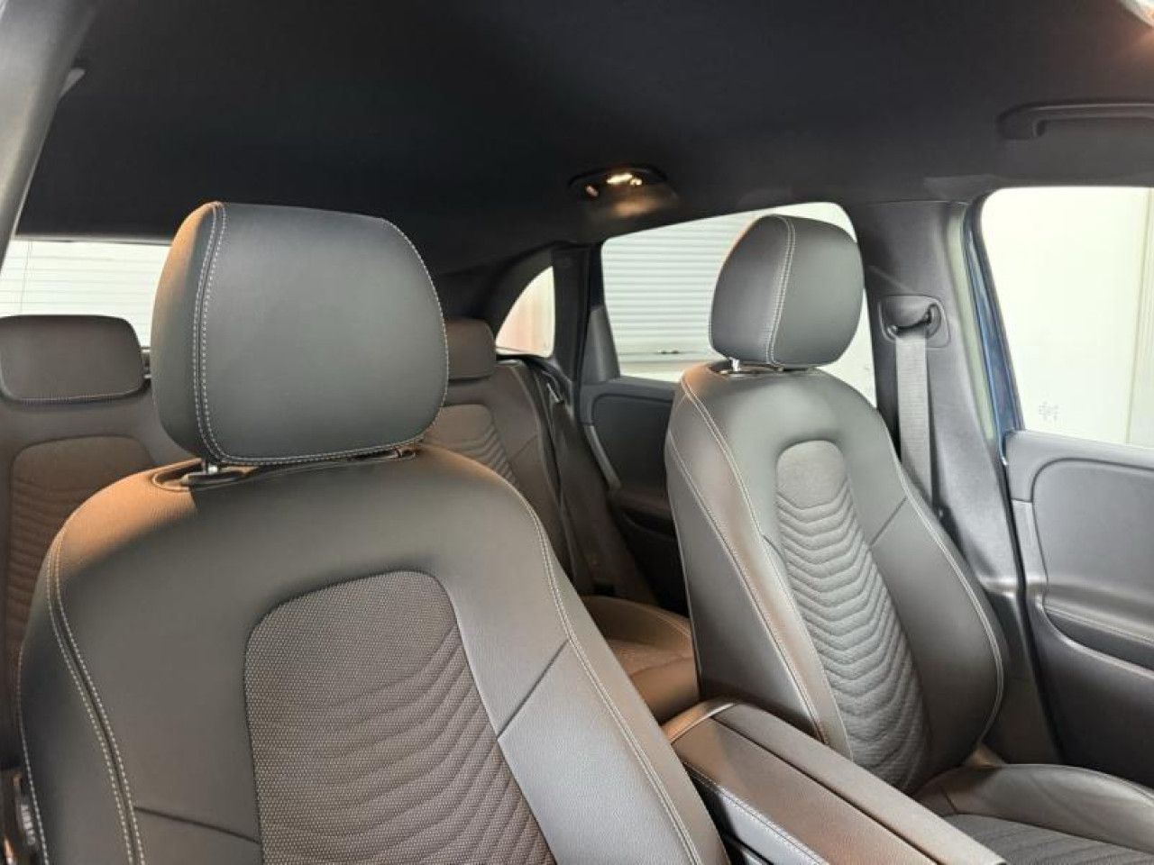 Photo du v&eacute;hicule 18 / 18