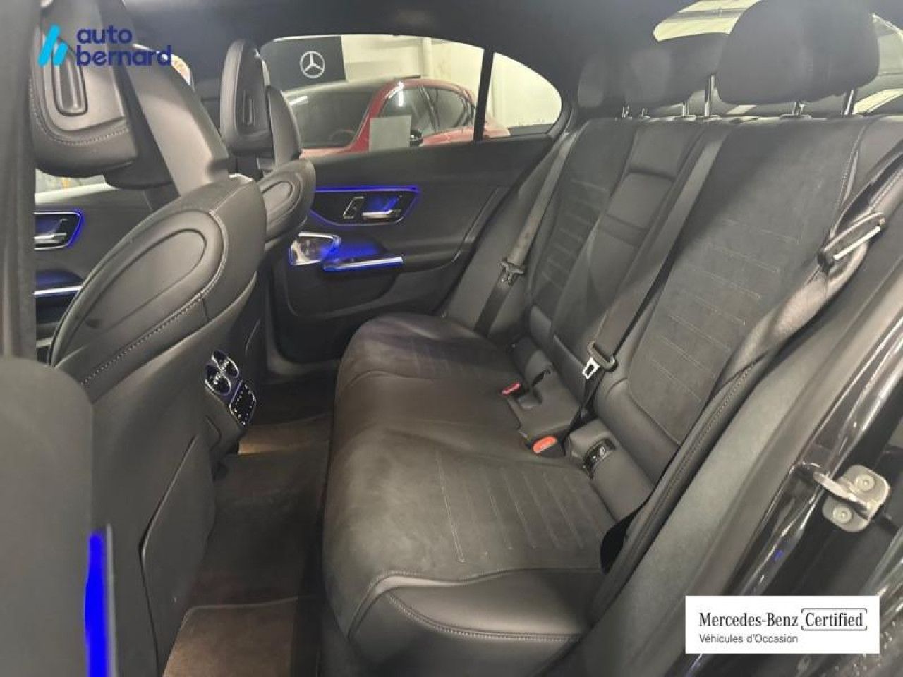 Photo du v&eacute;hicule 10 / 18