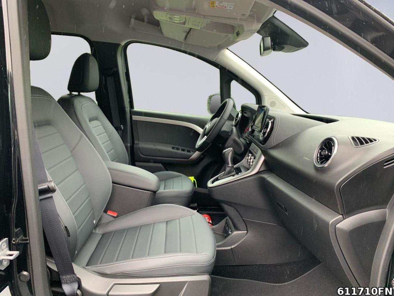 Mercedes-Benz EQT – Bild 10