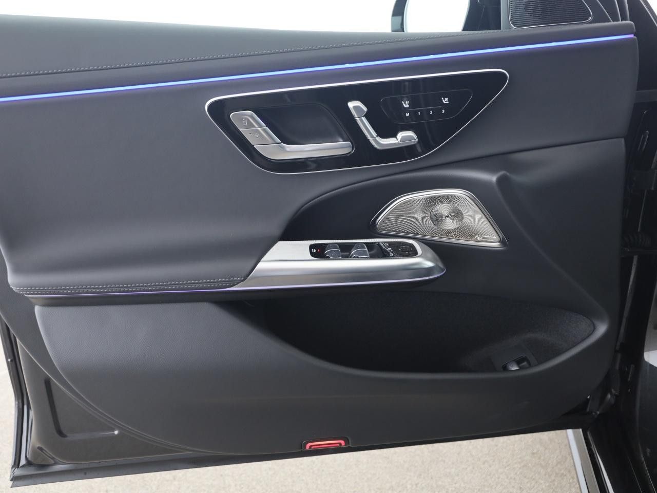 Mercedes-Benz E-Klasse – Bild 12