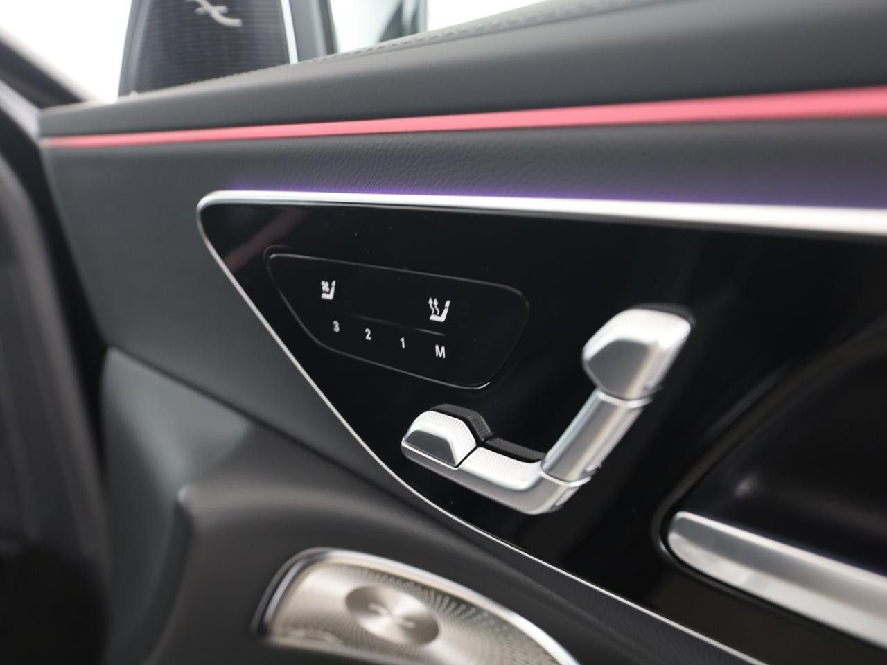 Mercedes-Benz E-Klasse – Bild 18
