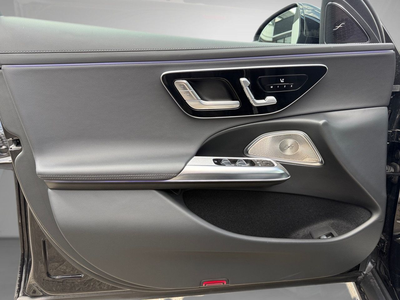 Mercedes-Benz E-Klasse – Bild 10