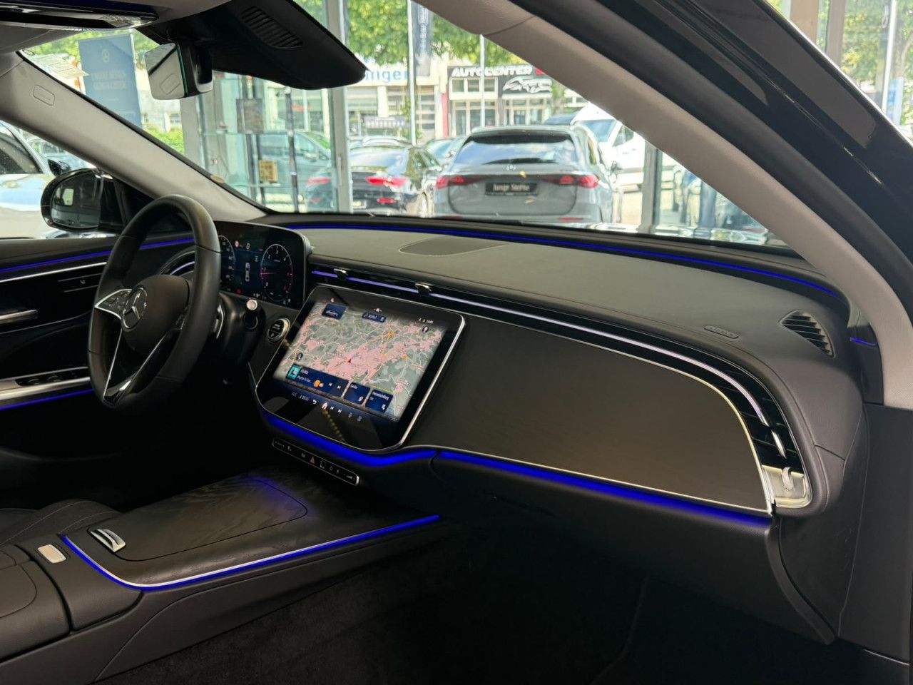 Mercedes-Benz E-Klasse – Bild 17