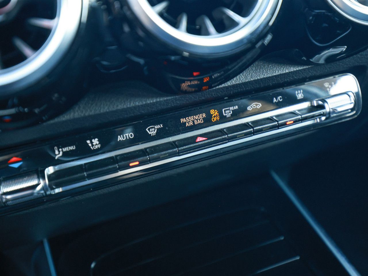 Mercedes-Benz EQB – Bild 14
