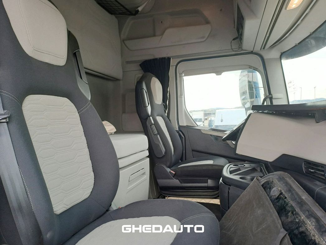 Ford | TRATTORE STRADALE FORD F - MAX 500