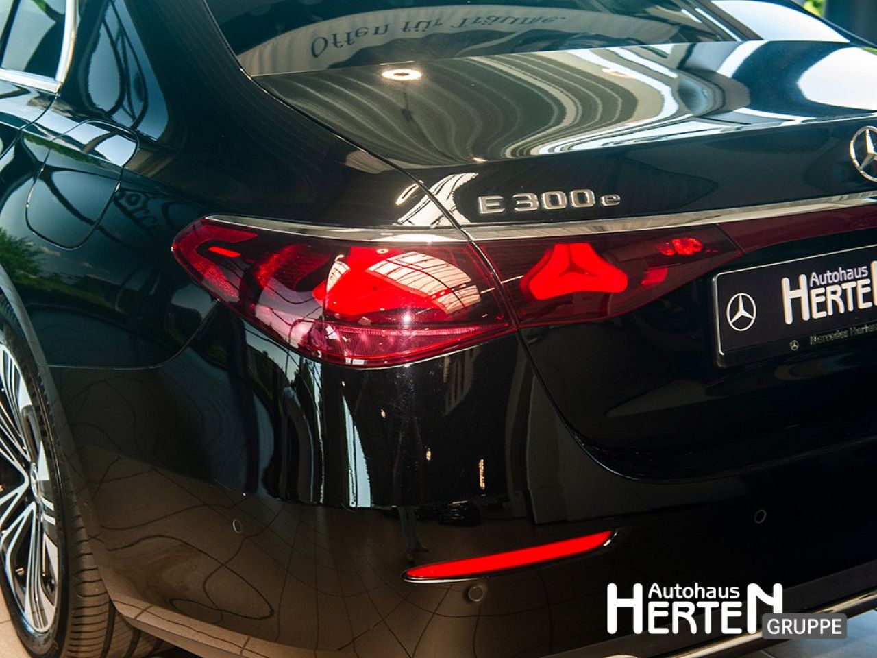 Mercedes-Benz E-Klasse – Bild 15