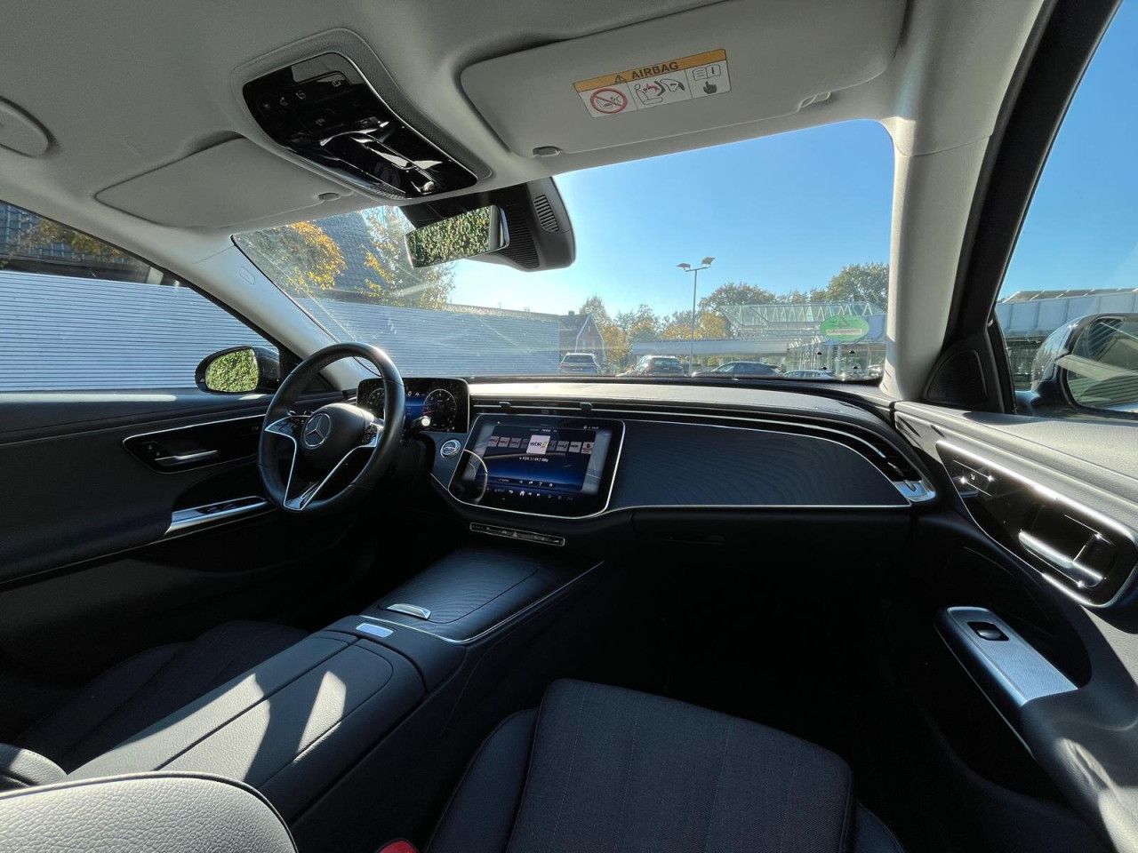Mercedes-Benz E-Klasse – Bild 17