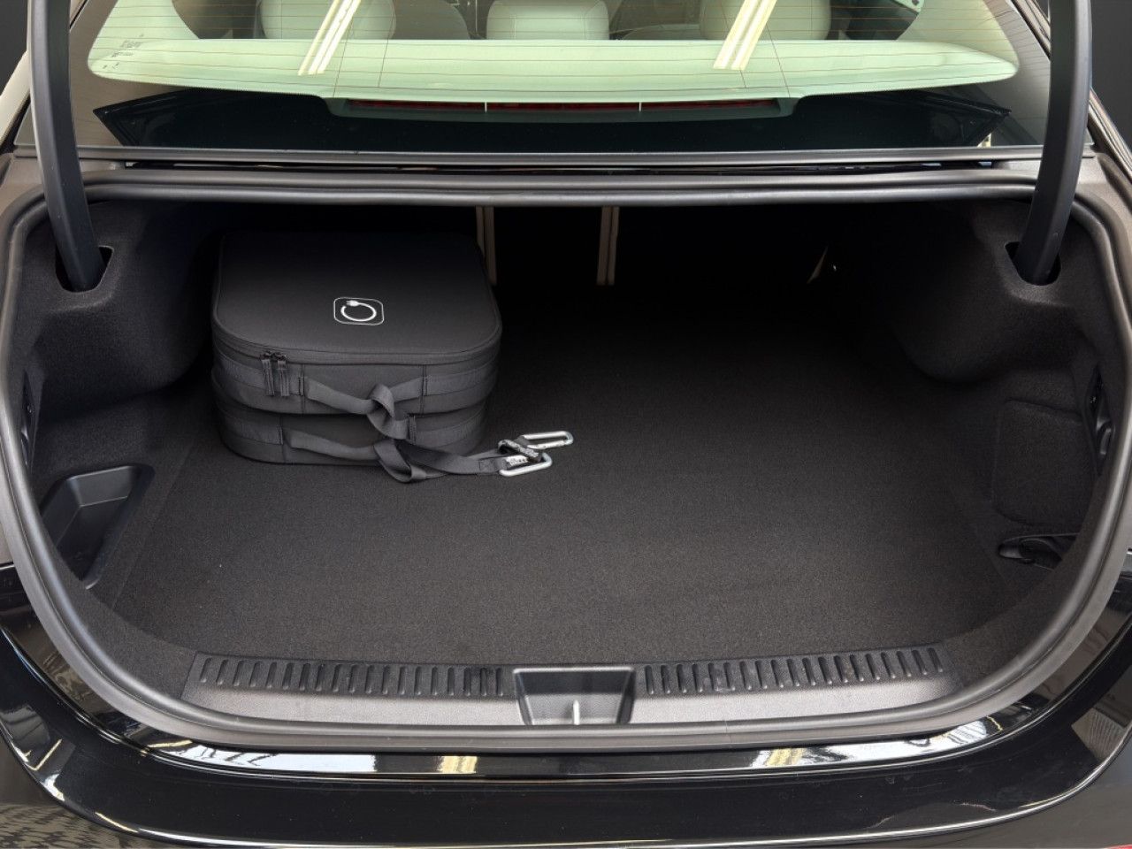 Mercedes-Benz E-Klasse – Bild 11