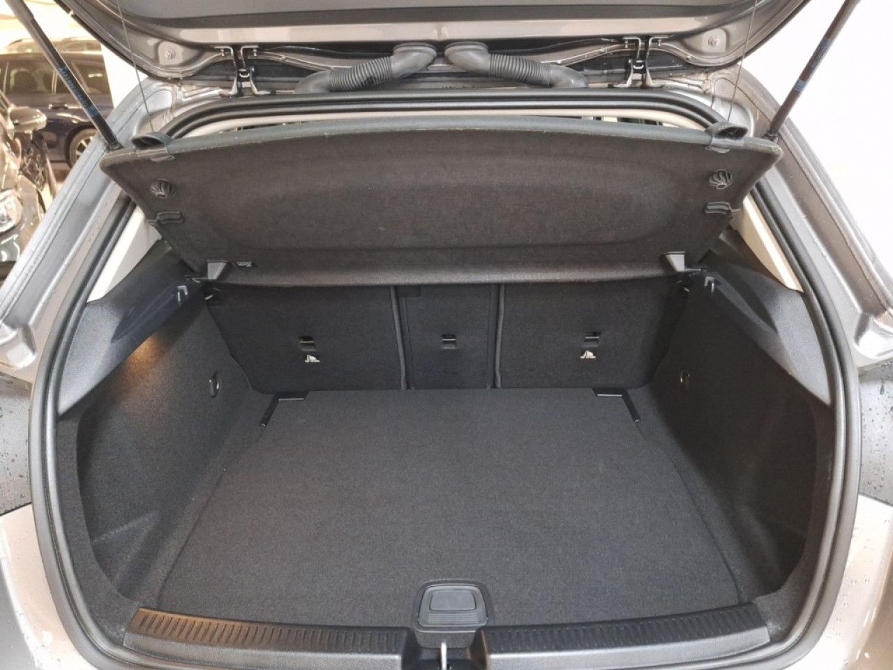 Fahrzeugbild 18 / 21