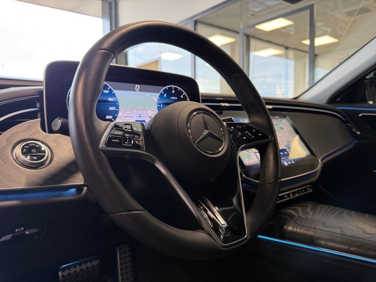 Mercedes-Benz E-Klasse – Bild 23
