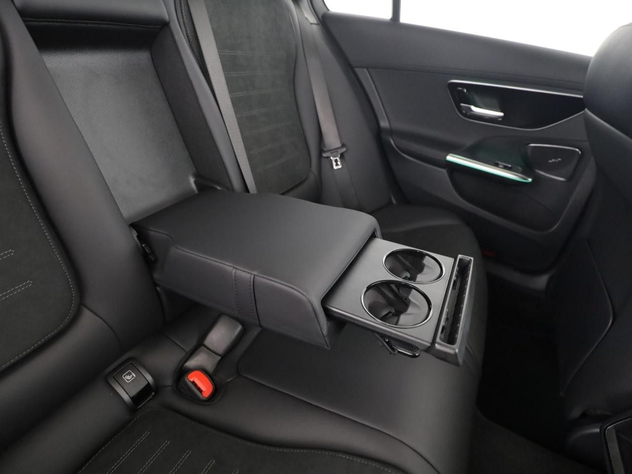 Mercedes-Benz C-Klasse – Bild 17