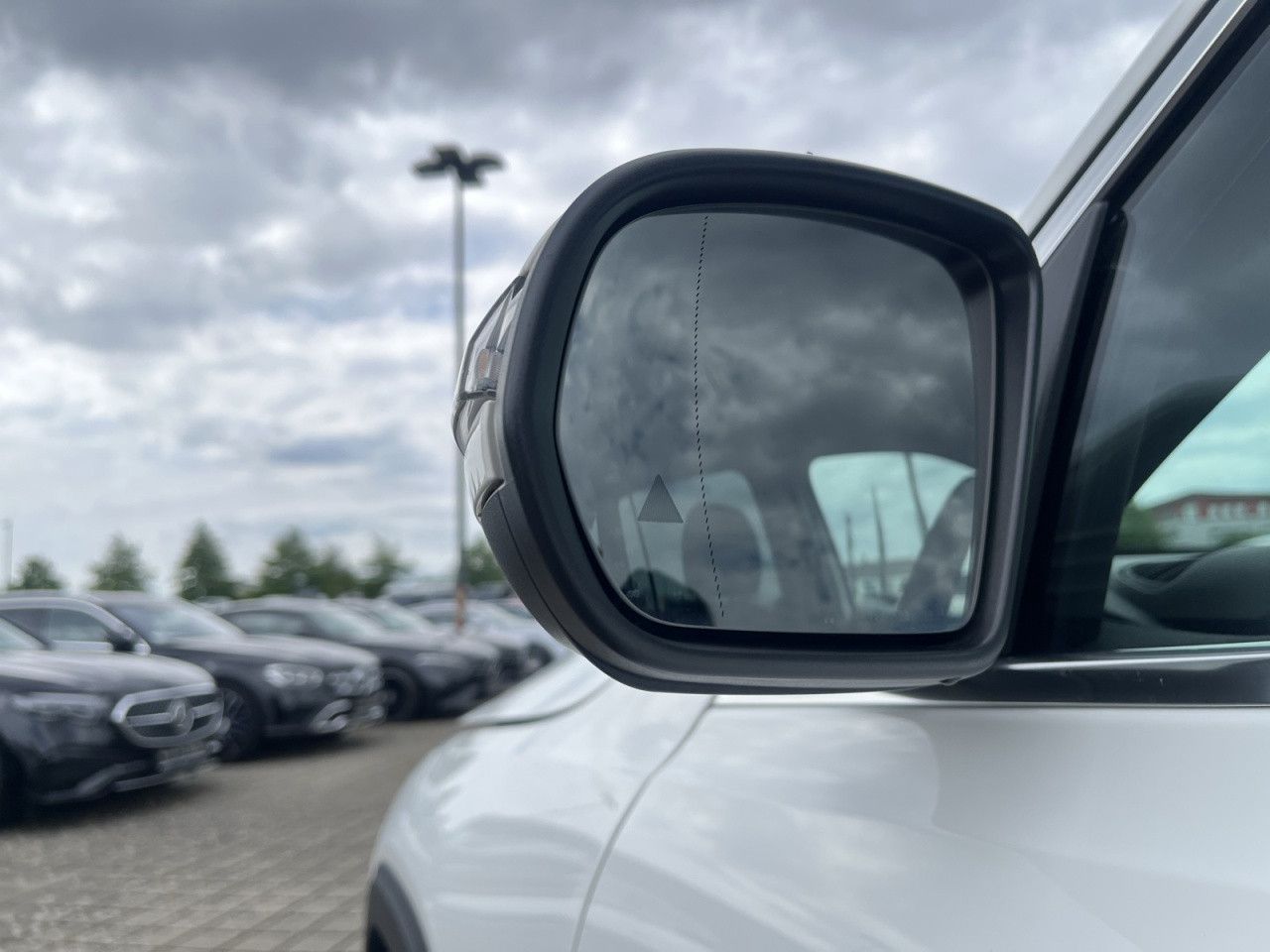 Mercedes-Benz E-Klasse – Bild 26