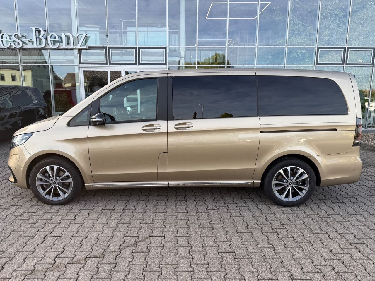 Mercedes-Benz EQV – Bild 8