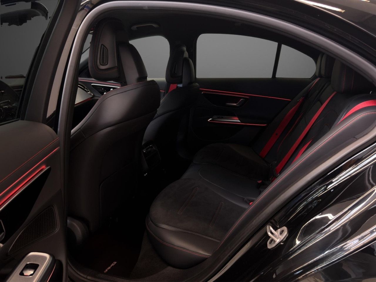 Mercedes-Benz E-Klasse – Bild 8