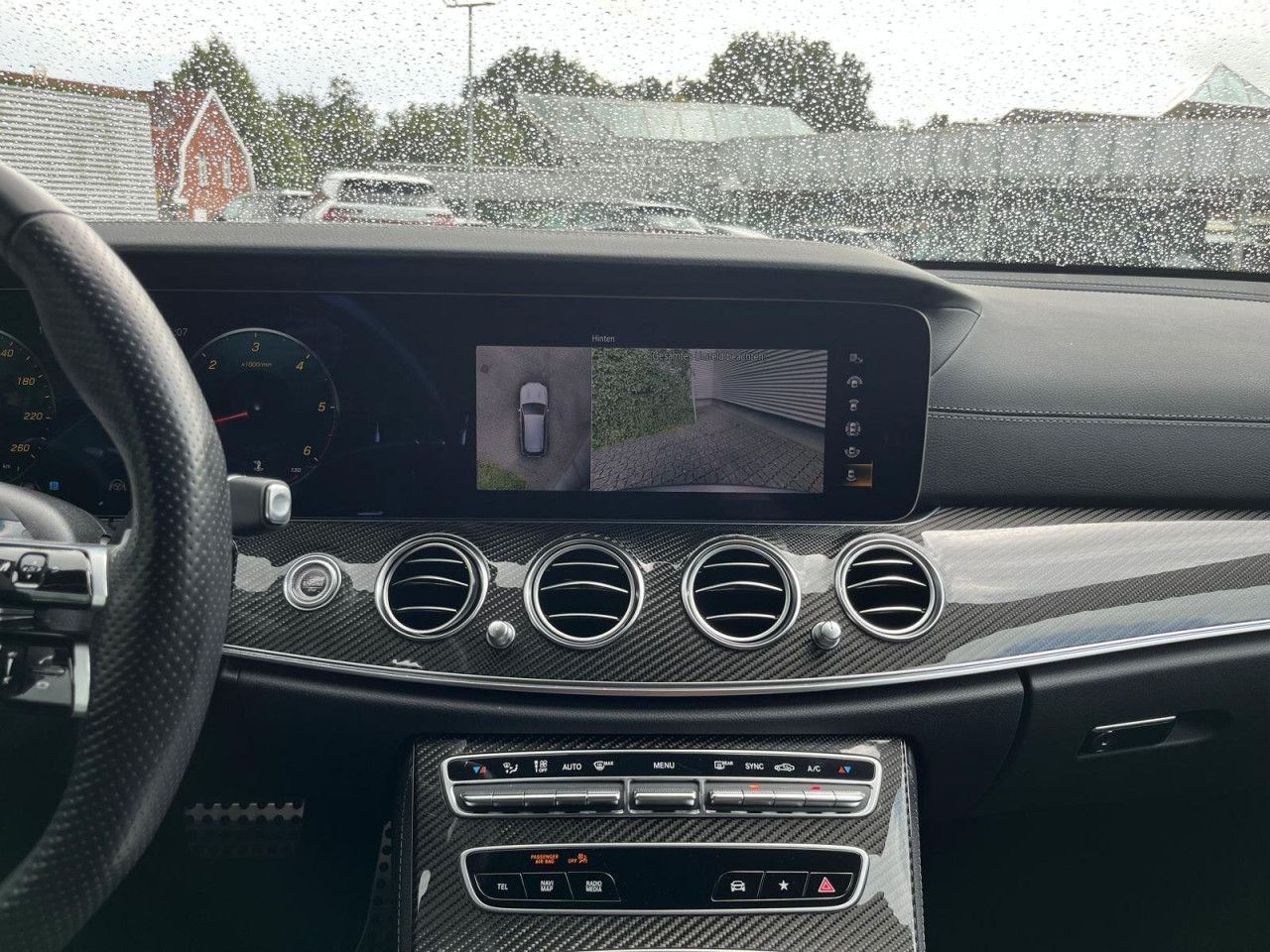 Mercedes-Benz E-Klasse – Bild 16